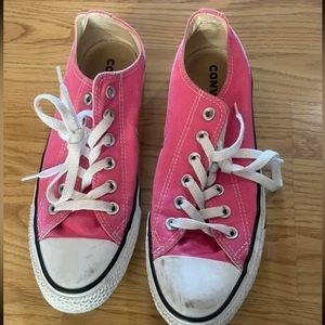 Pink converses